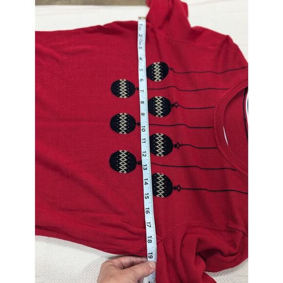 Red knit Tommy Hillfiger sweater with ornament detailing size approx Medium - Picture 5 of 8
